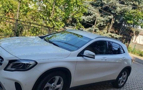 Mercedes-Benz GLA, 2019 год, 2 500 000 рублей, 5 фотография