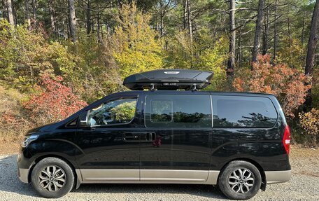 Hyundai H-1 II рестайлинг, 2018 год, 2 700 000 рублей, 4 фотография