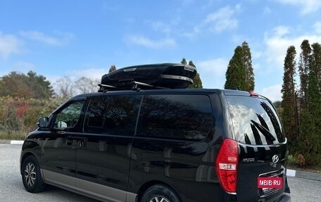 Hyundai H-1 II рестайлинг, 2018 год, 2 700 000 рублей, 2 фотография