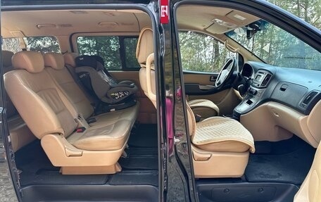 Hyundai H-1 II рестайлинг, 2018 год, 2 700 000 рублей, 6 фотография