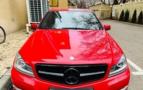 Mercedes-Benz C-Класс, 2011 год, 1 450 000 рублей, 2 фотография