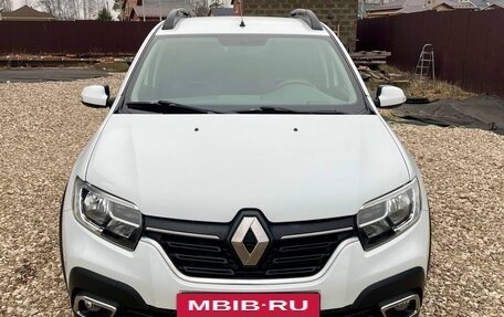 Renault Sandero II рестайлинг, 2020 год, 1 160 000 рублей, 2 фотография