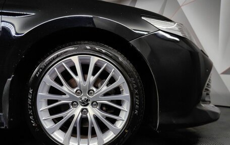 Toyota Camry, 2018 год, 2 399 000 рублей, 16 фотография