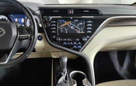 Toyota Camry, 2018 год, 2 399 000 рублей, 11 фотография