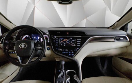 Toyota Camry, 2018 год, 2 399 000 рублей, 10 фотография