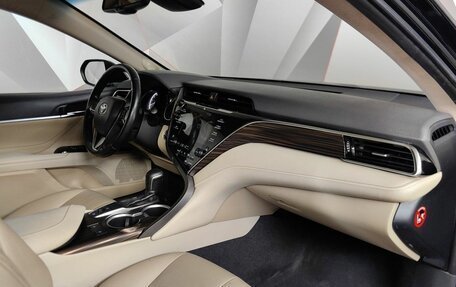 Toyota Camry, 2018 год, 2 399 000 рублей, 9 фотография