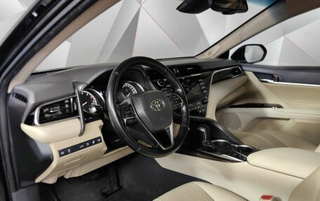 Toyota Camry, 2018 год, 2 399 000 рублей, 14 фотография