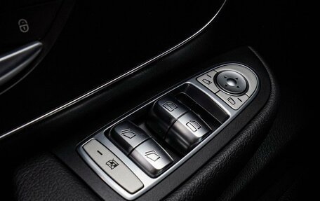 Mercedes-Benz V-Класс, 2019 год, 5 775 000 рублей, 18 фотография