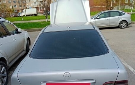 Mercedes-Benz E-Класс, 2001 год, 299 000 рублей, 16 фотография