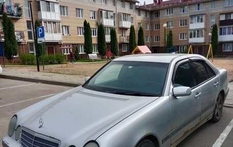 Mercedes-Benz E-Класс, 2001 год, 299 000 рублей, 7 фотография