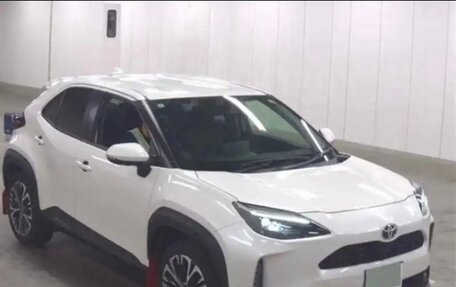 Toyota Yaris Cross, 2020 год, 2 370 000 рублей, 2 фотография