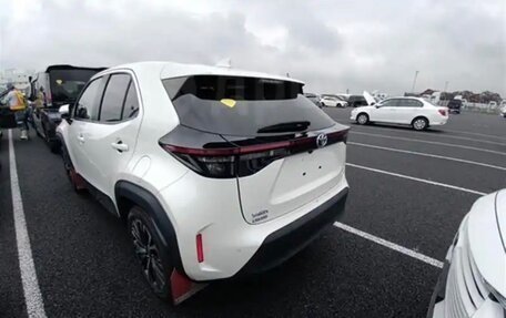 Toyota Yaris Cross, 2020 год, 2 370 000 рублей, 12 фотография