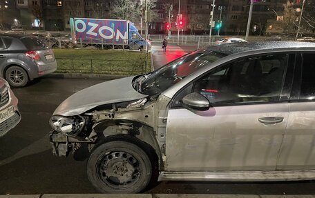 Volkswagen Golf VI, 2009 год, 450 000 рублей, 2 фотография