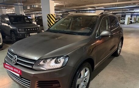 Volkswagen Touareg III, 2011 год, 1 650 000 рублей, 4 фотография