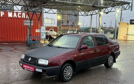Volkswagen Vento, 1992 год, 97 000 рублей, 1 фотография