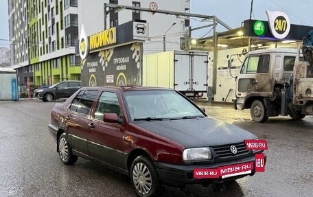 Volkswagen Vento, 1992 год, 97 000 рублей, 3 фотография