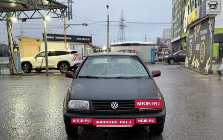 Volkswagen Vento, 1992 год, 97 000 рублей, 2 фотография