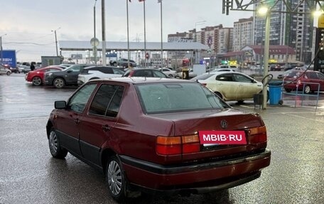 Volkswagen Vento, 1992 год, 97 000 рублей, 6 фотография