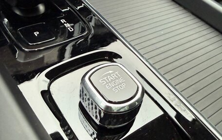 Volvo XC60 II, 2023 год, 5 150 000 рублей, 32 фотография