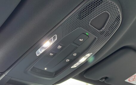 Porsche Cayenne III, 2025 год, 19 190 000 рублей, 16 фотография