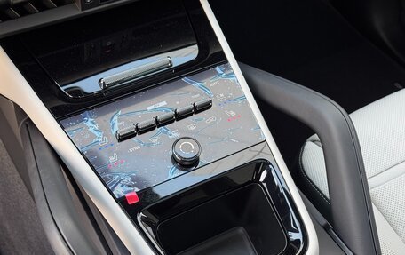 Porsche Cayenne III, 2025 год, 19 190 000 рублей, 18 фотография