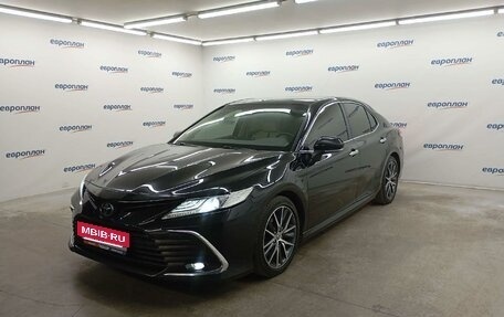 Toyota Camry, 2022 год, 3 545 000 рублей, 2 фотография