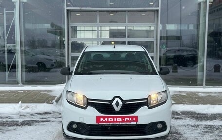 Renault Logan II, 2017 год, 745 000 рублей, 2 фотография