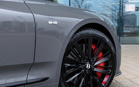 Bentley Continental GT, 2025 год, 30 777 156 рублей, 4 фотография