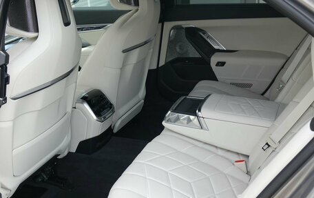 BMW 7 серия, 2025 год, 21 690 000 рублей, 17 фотография