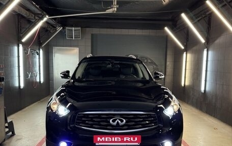 Infiniti FX II, 2009 год, 1 500 000 рублей, 2 фотография