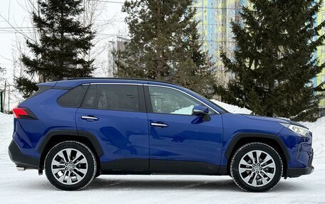 Toyota RAV4, 2022 год, 4 690 000 рублей, 12 фотография