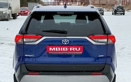 Toyota RAV4, 2022 год, 4 690 000 рублей, 9 фотография