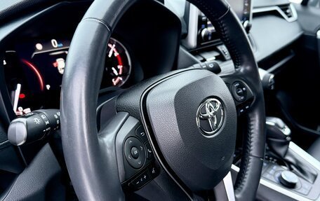 Toyota RAV4, 2022 год, 4 690 000 рублей, 23 фотография