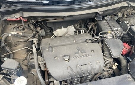 Mitsubishi Outlander III рестайлинг 3, 2020 год, 2 650 000 рублей, 15 фотография