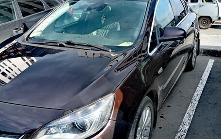 Opel Astra J, 2013 год, 820 000 рублей, 1 фотография