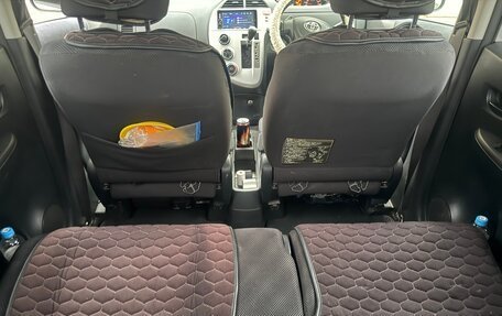 Toyota Ractis I, 2005 год, 630 000 рублей, 7 фотография