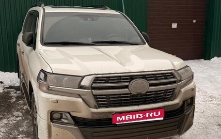 Toyota Land Cruiser 200, 2020 год, 8 800 000 рублей, 2 фотография