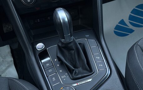 Volkswagen Tiguan II, 2017 год, 2 560 000 рублей, 13 фотография