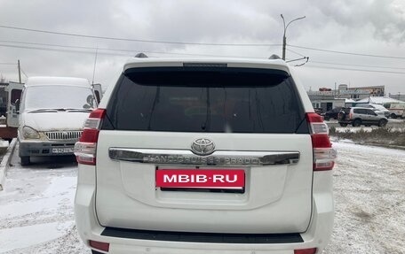 Toyota Land Cruiser Prado 150 рестайлинг 2, 2015 год, 2 950 000 рублей, 4 фотография