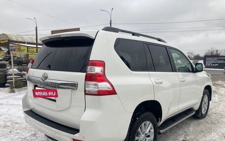 Toyota Land Cruiser Prado 150 рестайлинг 2, 2015 год, 2 950 000 рублей, 3 фотография