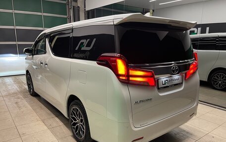 Toyota Alphard III, 2019 год, 4 150 000 рублей, 5 фотография