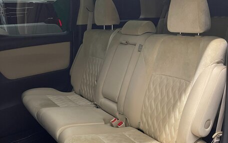 Toyota Alphard III, 2019 год, 4 150 000 рублей, 23 фотография