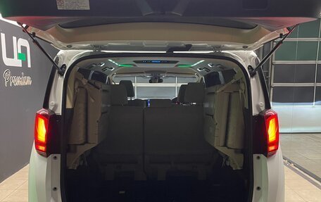 Toyota Alphard III, 2019 год, 4 150 000 рублей, 29 фотография