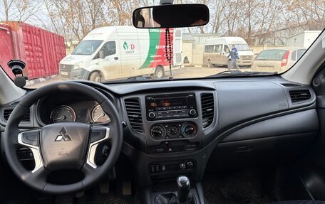 Mitsubishi L200 IV рестайлинг, 2020 год, 2 550 000 рублей, 7 фотография