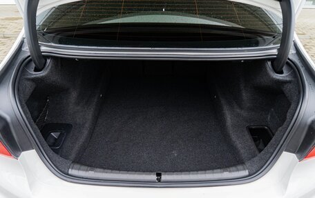 BMW 5 серия, 2019 год, 3 890 000 рублей, 15 фотография