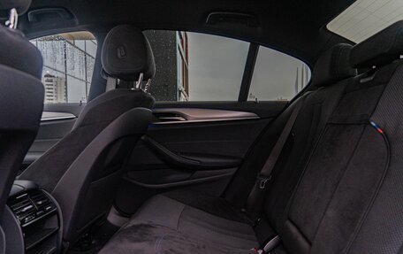 BMW 5 серия, 2019 год, 3 890 000 рублей, 13 фотография