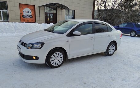 Volkswagen Polo VI (EU Market), 2013 год, 800 000 рублей, 2 фотография