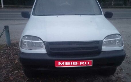 Chevrolet Niva I рестайлинг, 2003 год, 370 000 рублей, 1 фотография