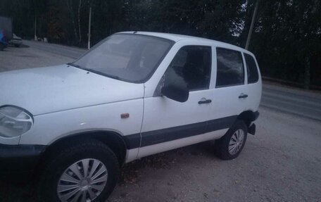 Chevrolet Niva I рестайлинг, 2003 год, 370 000 рублей, 4 фотография