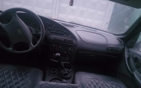 Chevrolet Niva I рестайлинг, 2003 год, 370 000 рублей, 5 фотография